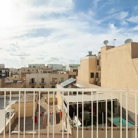 Stylish 1-bedroom In Malta *