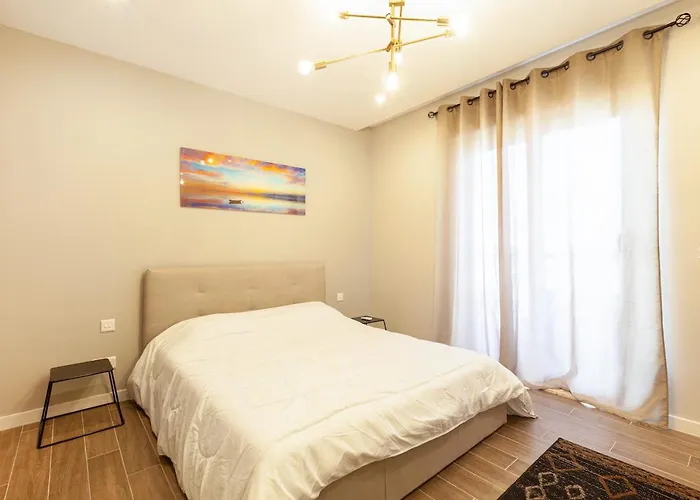 Stylish 1-bedroom In Malta *